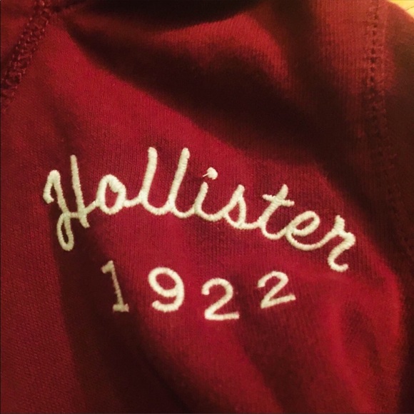 Hollister hoodie - Picture 2 of 3